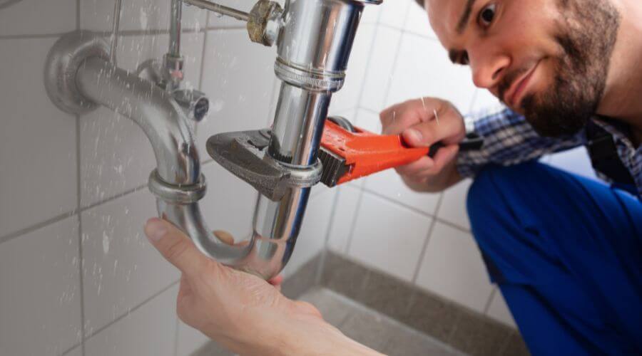 Professional same day plumber services in Andrews, IN